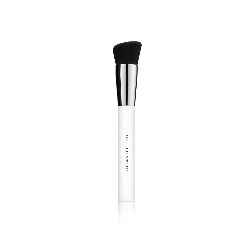 NWT Rodan + Fields Radiant Defense Liquid Brush